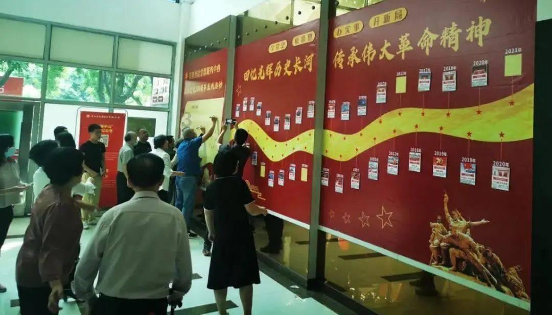 飞傲cp13便携立体声磁带机播放器上架,主打怀旧复古